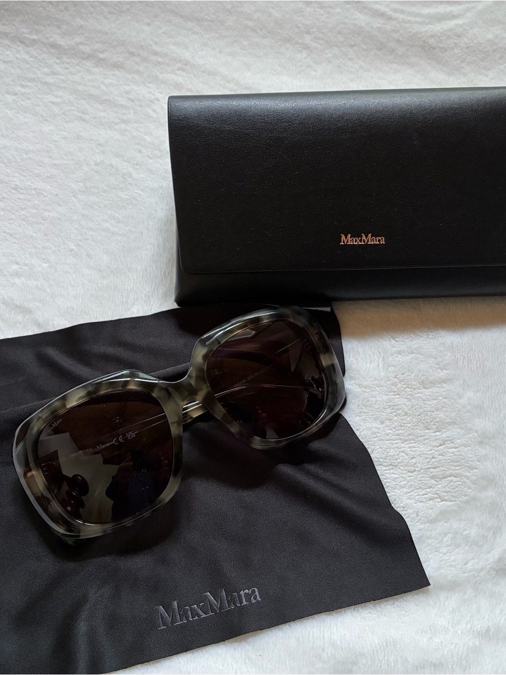 MaxMara Women's Oversized Square Sunglasses in Gray Tortoise